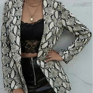 Snake blazer